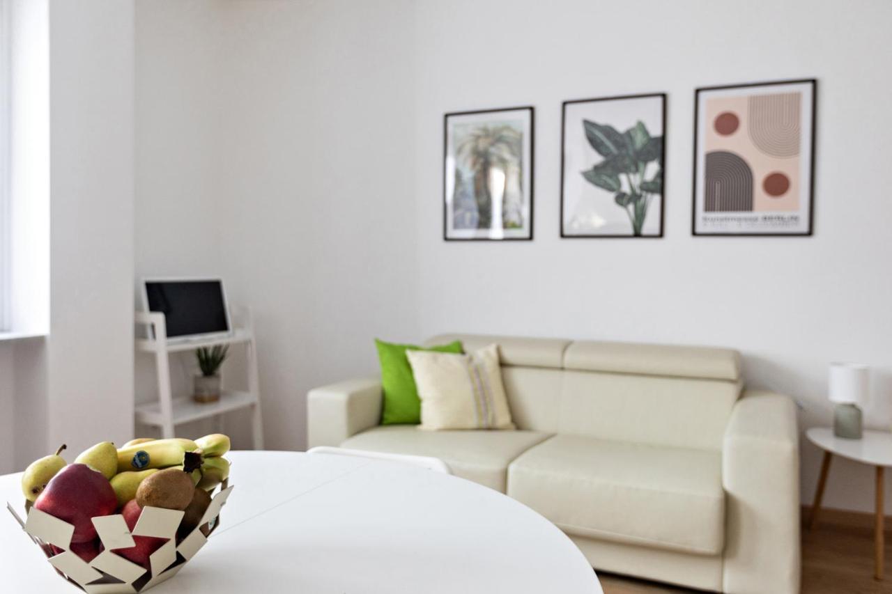 ドモドッソラCasa Ameliaアパートメント エクステリア 写真